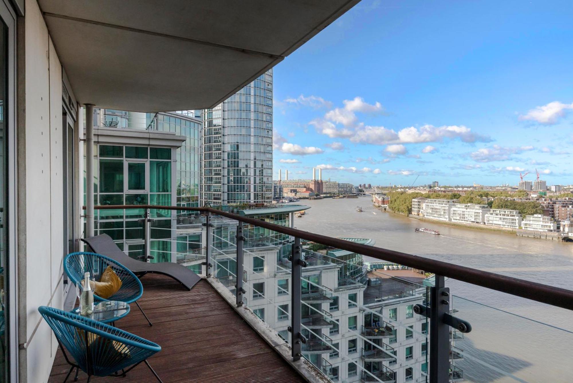 Best Thames View In Town! Large Luxxe Nomad Design Family Home Λονδίνο Δωμάτιο φωτογραφία