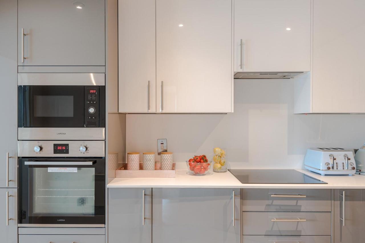 Best Thames View In Town! Large Luxxe Nomad Design Family Home Λονδίνο Εξωτερικό φωτογραφία