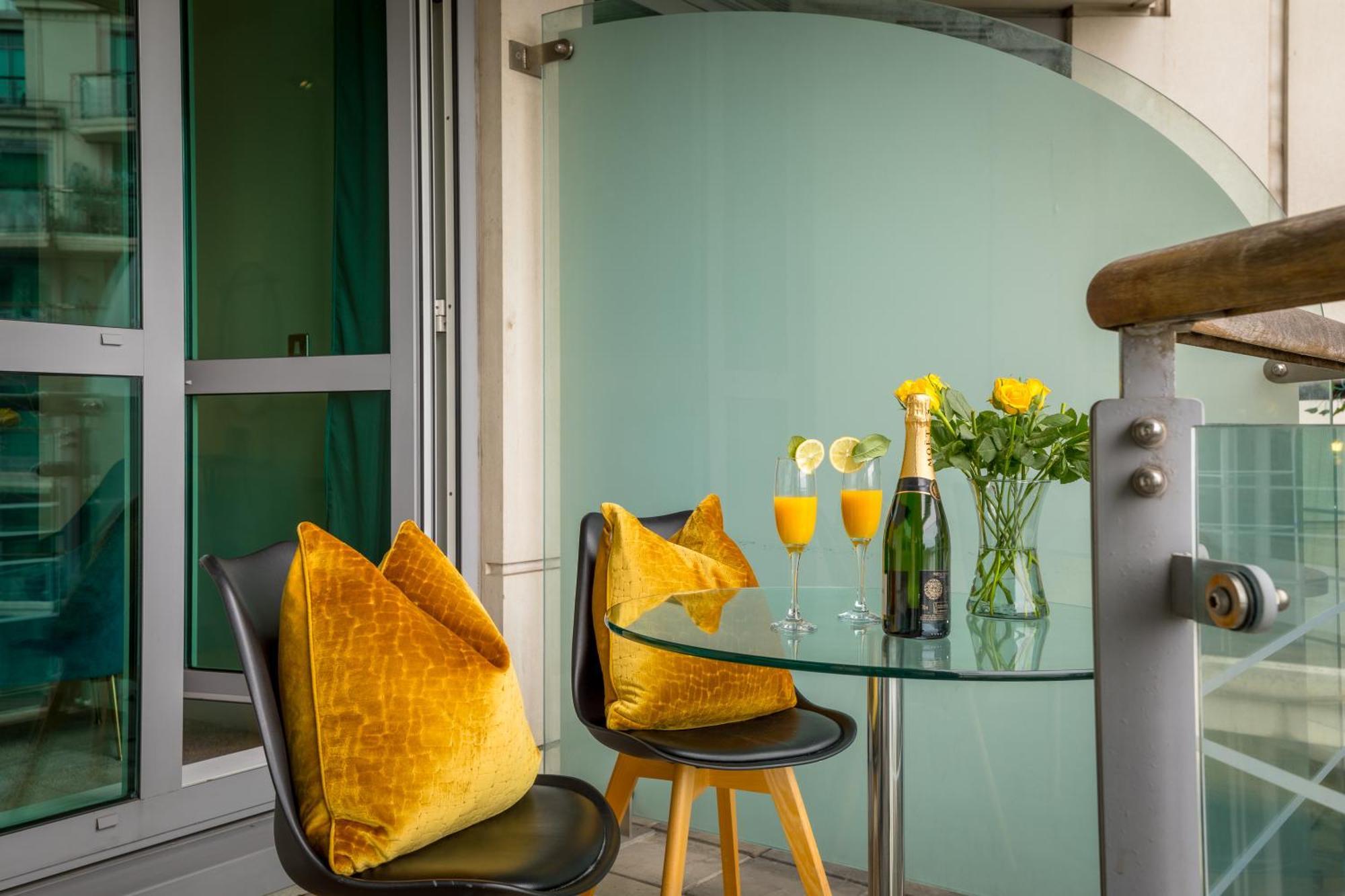 Best Thames View In Town! Large Luxxe Nomad Design Family Home Λονδίνο Εξωτερικό φωτογραφία